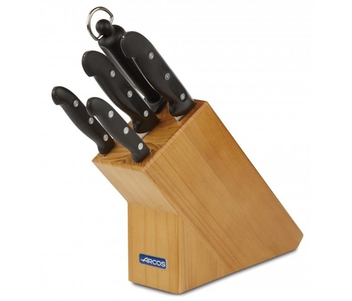 Arcos Maitre Knife Block With 4 Knives And 1 Sharpening Steel 1 Arcos Maitre Knife Block With 4 Knives And 1 Sharpening Steel
