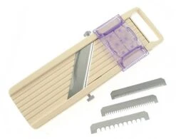 Benriner Japanese Professional Mandoline Slicer 3 Blades 9.5cm + Food Holder