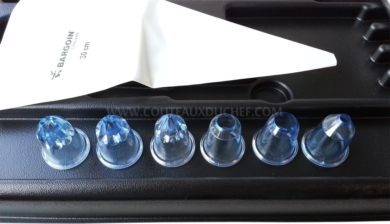 Fischer Professional Knife Case With 24 Knives And Accessories 4 Fischer Professional Knife Case With 24 Knives And Accessories - Image 4