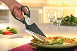 GEFU Pezzo 2 In 1 Pizza Scissors 11 GEFU Pezzo 2 In 1 Pizza Scissors -Victori Knives Shop gefu pezzo 2 in 1 pizza scissors 4