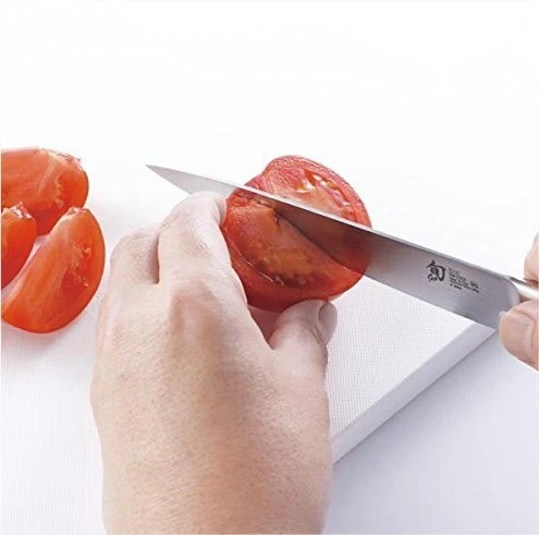 Kai Shun Classic Utility Knife 10cm - Damascus Steel Blade 2 Kai Shun Classic Utility Knife 10cm - Damascus Steel Blade - Image 2