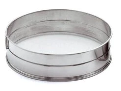 Matfer Professional Stainless Steel Sieve 22cm - Mesh 0.64mm