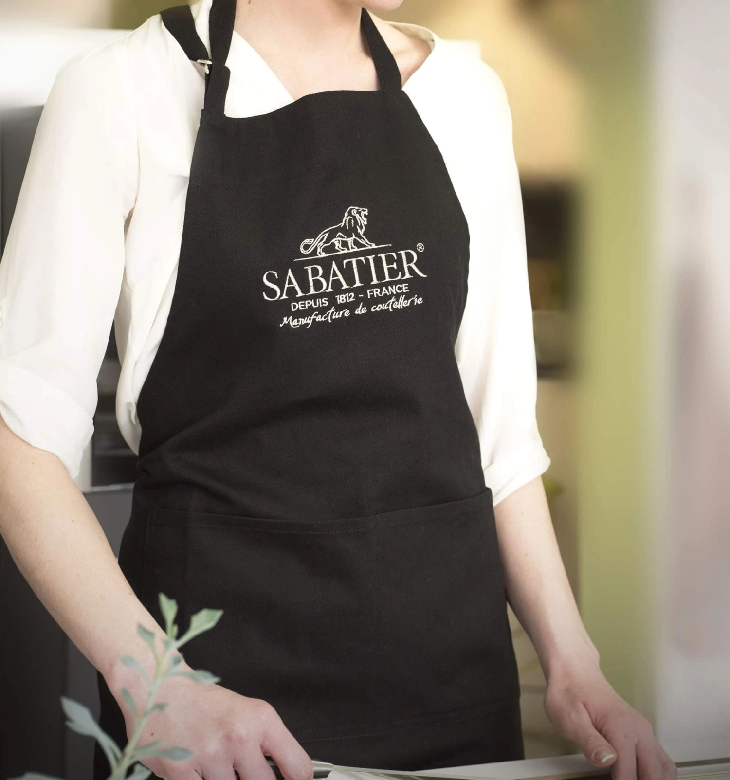 Sabatier Professional Chef Apron 100% Cotton - 90 X 100cm 2 Sabatier Professional Chef Apron 100% Cotton - 90 X 100cm - Image 2