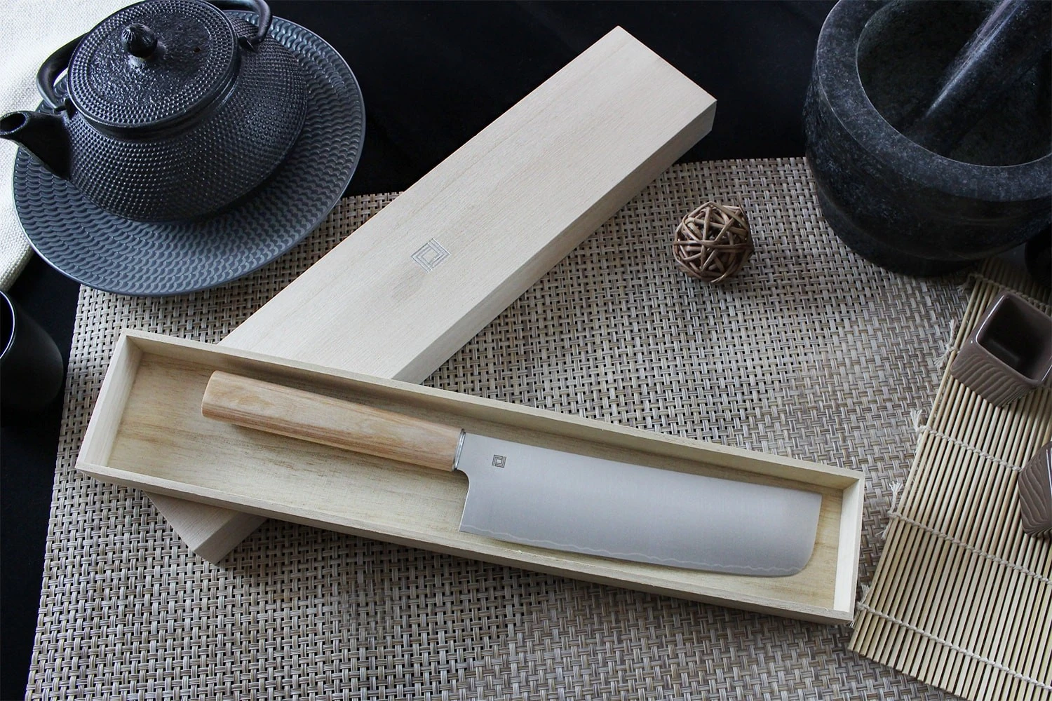 Shizu Hamono Yuri Japanese Nakiri Knife 21.5cm 2 Shizu Hamono Yuri Japanese Nakiri Knife 21.5cm - Image 2